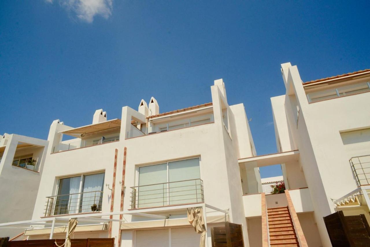 Beachfront Duplex With Terrace And Sea Views - Cadaques Ngoại thất bức ảnh