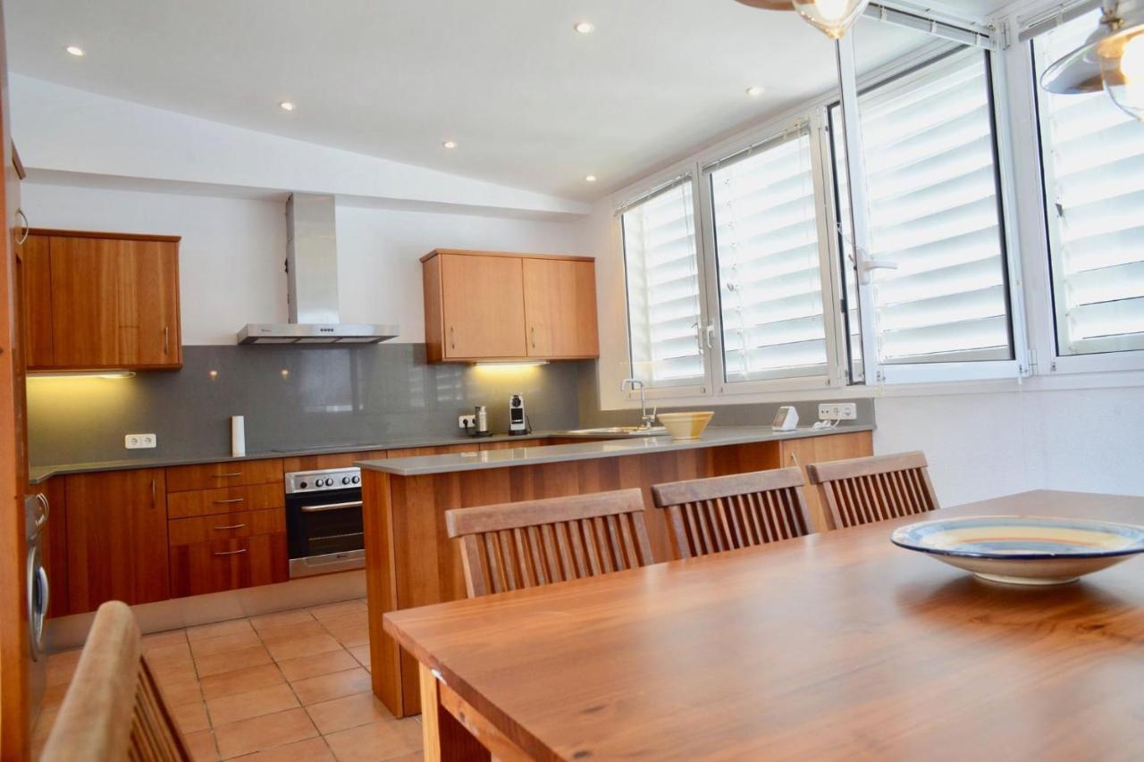 Beachfront Duplex With Terrace And Sea Views - Cadaques Ngoại thất bức ảnh