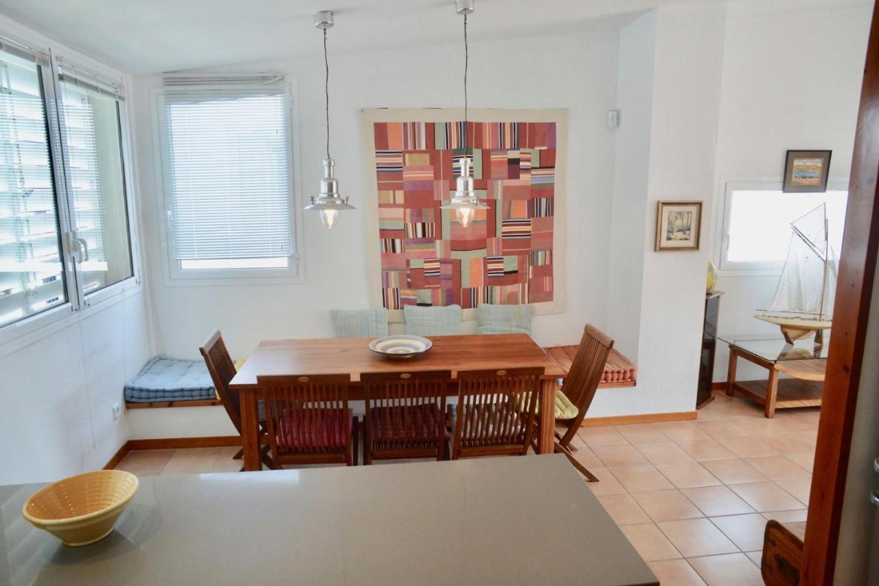 Beachfront Duplex With Terrace And Sea Views - Cadaques Ngoại thất bức ảnh